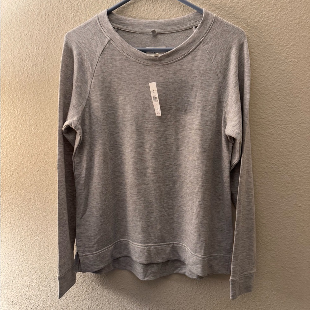 NWT Lou & Grey Sweatshirt